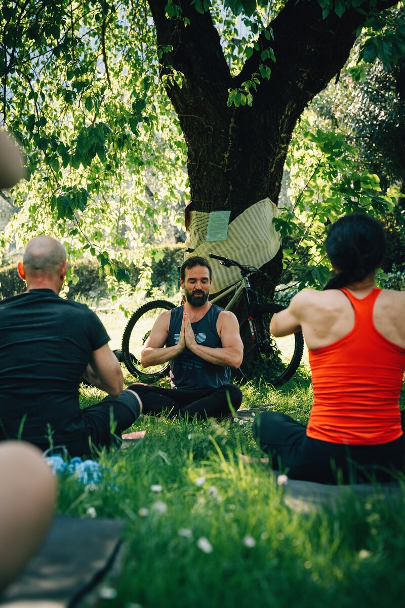 Yoga for biker – with Timo Pritzel Yoga for biker – with Timo Pritzel