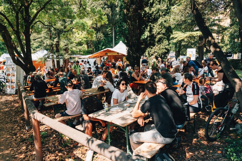 Food Area Food Area